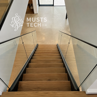 Escalier flottant à double poutre latérale pour intérieur d'appartement, conception sur mesure, direct usine