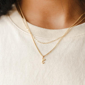 <span class=keywords><strong>Minúsculas</strong></span> a Z 26 Letra Charm Colgante Acero inoxidable 14K 18K Chapado en oro Pulsera personalizada Collar DIY Fabricación Precio de fábrica - Product Image 1