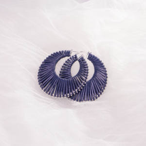 Pendientes de Aro Bohemios Tejidos Circulares Geométricos con Diseño Unisex Plateado - Product Image 2