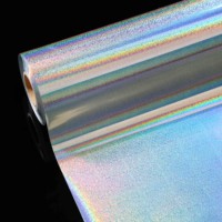 Rouleau de film holographique verticale argentée sans couture pour estampage à chaud, film holographique irisé pour cartes de jeu