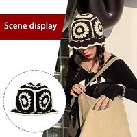 Topi Rajut Wanita Buatan Tangan Motif Bunga Lucu untuk Luar Ruangan, Topi Rajut Ikan Bergaris Bunga yang Imut, Beanie Rajut
