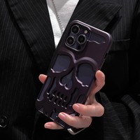 Coque de téléphone de luxe antichoc mate plaquée avec motif crâne évidé pour iPhone 16 Pro Max 15 14 Plus 13 12
