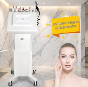 Appareil de beauté spa à jet d'eau et d'oxygène 9 en 1, machine faciale à infusion d'oxygène pour l'élimination des peaux mortes et la minimisation des pores - Product Image 1