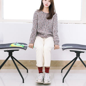 Mopa para lavado de autos con mango telescópico de aleación de aluminio y cabezal de cepillo de chenilla para limpieza de vehículos, herramienta de limpieza automática extensible de 3 secciones. - Product Image 1