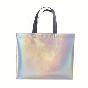 Sac fourre-tout réutilisable en non-tissé holographique irisé, motif lettres, avec poignée longue, en argent métallisé laser - Product Image 3