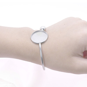 Stainless Steel <b>Soft</b> <b>Wire</b> Round Heart Bracelet DIY Jewelry Accessory Unisex Fashion String Bracelet - Product Image 1