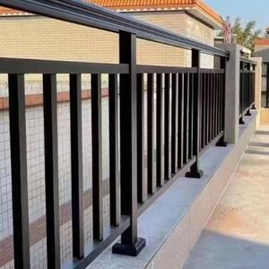 Panneaux de clôture horizontaux en aluminium de conception moderne pour la confidentialité de la cour, clôture de jardin extérieure, clôture et treillis et portails - Product Image 3