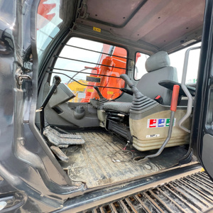 Excavatrice sur chenilles d'occasion de marque japonaise Hitachi ZAXIS 120, équipée d'un moteur, d'une pompe et d'une boîte de vitesses pour les travaux de construction - Product Image 5