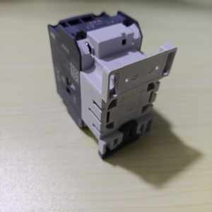 Nouveau <span class=keywords><strong>contacteur</strong></span> AC 1SBL901074R8401 AX09-30-01-84 - Product Image 2