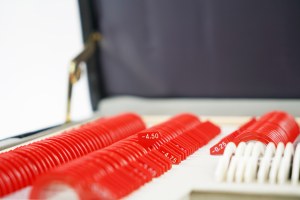 Juego de Lentes de Prueba TL-L15 con Aro de Plástico de Gran Diámetro (26 mm), Anillo Plateado con Diseño Anti-Rotura, 266/272 Piezas para Optometría - Product Image 5