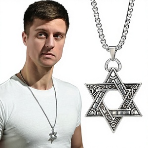 Collana da Uomo Trendy con Ciondolo Esagonale Stile Hip-hop Coreano, Perline in Rame Personalizzate, Catena <span class=keywords><strong>per</strong></span> Maglione con Distintivo Militare - Product Image 1