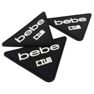 Badge nominatif en caoutchouc souple personnalisé en gros, logo 3D blanc, patch PVC noir - Product Image 3