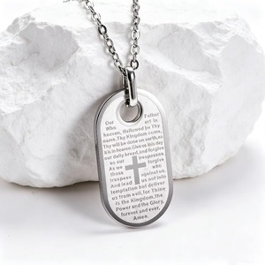 Collana con Ciondolo a Croce in Acciaio Inossidabile con Versetto Biblico Inciso, Disponibile in 3 Colori, Gioiello Regalo Religioso per Lui e Lei - Product Image 6