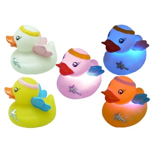 Thiên thần nhỏ Ducky ánh sáng nhấp nháy tắm đồ chơi dẫn ánh sáng lên bồn tắm đồ chơi - Product Image 2