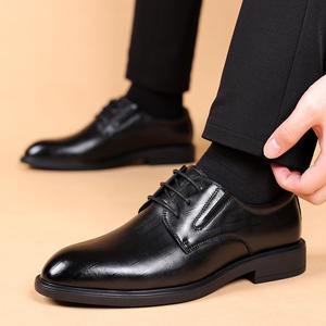 Chaussures de travail pour hommes style britannique vintage 2026 à bout pointu, confortables, antidérapantes, respirantes, de haute qualité, idéales pour les mariages - Product Image 4