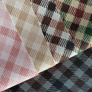 Nouveau cuir synthétique à motif écossais coloré, résistant à l'usure, idéal pour les projets de jouets, les couvertures de livres et les meubles. - Product Image 2