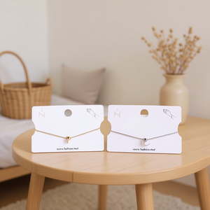 Bracciali a Polsino alla Moda in Acciaio Inossidabile, Design Minimalista, Accessorio di Gioielleria per Donne - Product Image 3