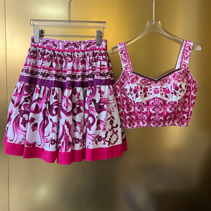 Blusa Elegante con Estampado Floral de Diseño Contemporáneo para Mujer, con Cinturón, Aspecto Premium - Product Image 1