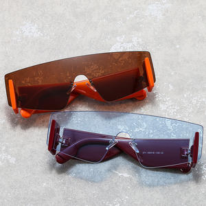 Lunettes de soleil de luxe de haute qualité, nouveau style, pour hommes et femmes, monture populaire pour la photographie de rue en PC transparent avec verres UV400 - Product Image 2