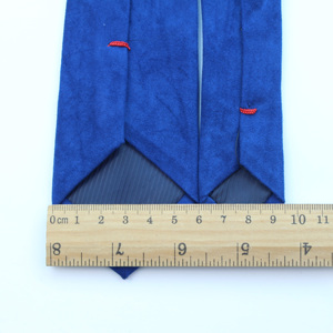 Nuova <span class=keywords><strong>Cravatta</strong></span> alla Moda in Microfibra Scamosciata, <span class=keywords><strong>Cravatta</strong></span> in Pelle per Sposo, <span class=keywords><strong>Cravatta</strong></span> Morbida a Quadri per <span class=keywords><strong>Uomo</strong></span>, <span class=keywords><strong>Cravatta</strong></span> a Farfalla per Matrimonio - Product Image 3