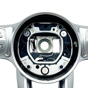 Volant de voiture en fibre de carbone de haute qualité personnalisé pour <span class=keywords><strong>Mercedes</strong></span> <span class=keywords><strong>Benz</strong></span> C43 C63 C63S C117 - Product Image 6