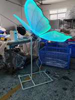 LED à changement de couleur ouvrant et fermant le réverbère mobile papillon électrique pour les décorations de scène