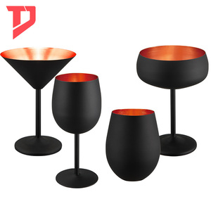 <span class=keywords><strong>Copa</strong></span> <span class=keywords><strong>de</strong></span> cóctel <span class=keywords><strong>de</strong></span> acero inoxidable personalizada, <span class=keywords><strong>copa</strong></span> <span class=keywords><strong>de</strong></span> champán <span class=keywords><strong>de</strong></span> color negro, <span class=keywords><strong>copa</strong></span> <span class=keywords><strong>de</strong></span> <span class=keywords><strong>vino</strong></span> <span class=keywords><strong>de</strong></span> Metal - Product Image 1