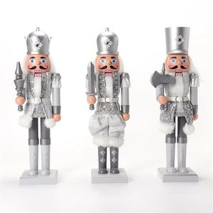 Juego de 3 Cascanueces Musicales Festivos con Luces LED y Manos Móviles, Soldado Navideño Tradicional de 15 Pulgadas, Regalo - Product Image 1
