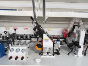 Máquina de Encintado Automática con Función de Pre-fresado |   Encuadernadora de Alta Resistencia para Producción de Muebles de Oficina, Flujo de Trabajo Totalmente Automático, Maxi - Product Image 2