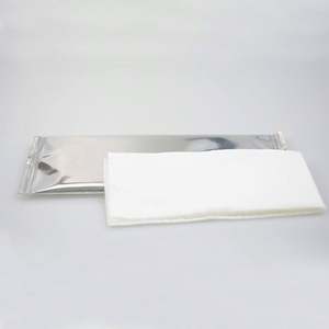 Lingettes humides personnalisées emballées individuellement, eau pure biologique pour les lingettes de restaurant, nettoyage des mains - Product Image 4