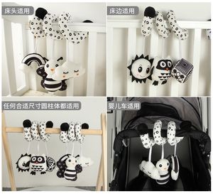 Juguetes <span class=keywords><strong>para</strong></span> cochecito Wgite y Black Plush Kid Crib Música móvil <span class=keywords><strong>BB</strong></span> Squeaker Bed Juguete colgante Animal relleno Sonajero BabyToy Regalo - Product Image 6