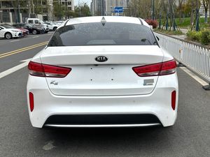 Voiture d'<span class=keywords><strong>occasion</strong></span> 2018 pour K5 PHEV 2.0 GLS Zhixiang, berline <span class=keywords><strong>hybride</strong></span> automatique, 1-25000 milles, transmission automatique avec toit ouvrant, intérieur en cuir - Product Image 3