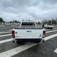 Truk Pikap Isuzu D-MAX Bekas 3.0T Diesel Off Road 4WD Super Mewah 2018