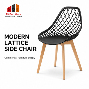 <span class=keywords><strong>Chaise</strong></span> de salle à manger respirante à dossier creux, légère et facile à nettoyer, avec pieds en bois massif, pour la maison, le café et le restaurant - Vente en gros usine - Product Image 1