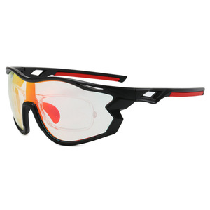 Lunettes de soleil polarisées Tr90 unisexes photochromiques avec protection UV 100% pour la randonnée, la course à pied, l'alpinisme et les sports - Product Image 3