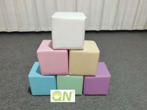 Structure de jeu souple pour enfants sur le thème des macarons, facile <span class=keywords><strong>à</strong></span> assembler et personnalisable, avec piscine <span class=keywords><strong>à</strong></span> balles, équipement de location pour fêtes et divertissement - Product Image 4