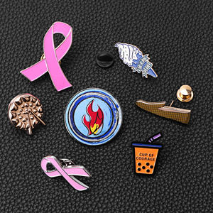 Toptan özel yumuşak emaye Pin karikatür Logo Metal rozeti UV baskı sevimli Anime sert mineli yaka rozeti özel metal Pin - Product Image 3