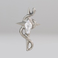 Labret sans filetage en Titane F136 G23 avec tige filetée interne et système Push Pin, motif Serpent Gothique, Croix torsadée, losange central et Zircon à dos plat