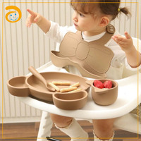 Set de table pour bébé Vaisselle pour bébé Assiette à bavette en silicone Cuillère Couteau Fourchette Ensemble d'alimentation en silicone pour bébé