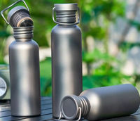 Bouteille d'eau sportive légère en titane pur 0,75 L, imperméable, monocouche, portable, pour le camping, le cyclisme, la randonnée, toutes saisons