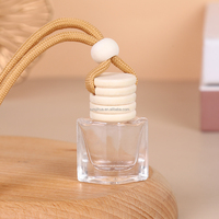 Diffuseur de parfum de luxe en verre pour voiture, capacité 4ml, 8ml, 10ml, avec corde et bouchon à vis en bois, anti-fuite