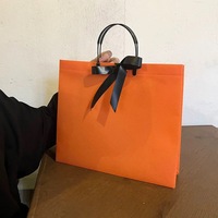 Mode carte blanche femmes sac à provisions 10 pièces stockage de Logo personnalisé gratuit sacs en papier à provisions