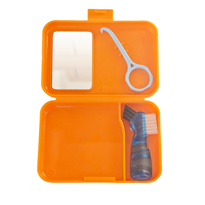 Kotak Penyimpanan Retainer Ortodontik 3 in 1 dengan Cermin Sikat dan Alat Pelepasan Portabel - Product Image 3