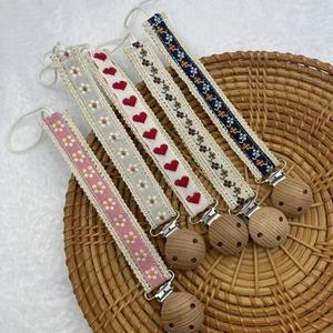 Clip <span class=keywords><strong>Portaciuccio</strong></span> Personalizzato in Cotone con Clip in Legno, Catenella <span class=keywords><strong>Portaciuccio</strong></span> in Tessuto Morbido per Neonati e Lattanti - Product Image 2
