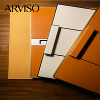 Ensemble de meubles de chambre à coucher modernes autoportants en aluminium et cuir, design métallique modulaire personnalisé, avec porte de placard – Dernière collection