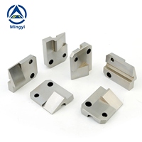 Fabrication de matrices progressives, moule d'emboutissage sur mesure pour pièces métalliques, outillage de précision de haute qualité.