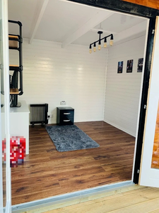 11 ㎡ Casa de madera Construcción rápida Casa pequeña de troncos de madera de alta calidad para oficina o almacenamiento - Product Image 5