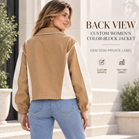 Veste courte personnalisée pour femme, à col à revers, boutonnée, avec blocs de couleur et poches plaquées, idéale pour le quotidien et les activités de plein air