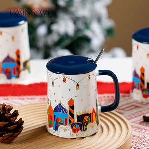 Nouvelle tasse en céramique inspiré du château de noël tasses de vacances de noël grande capacité avec couvercle et cuillère tasse 2017 - Product Image 1