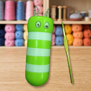 HC0159 <b>Pompom</b> <b>Makers</b> |Green Striped Plastic Crochet Hook Holder With Eyes Portable Craft Storage For Knitting Tools - Product Image 4